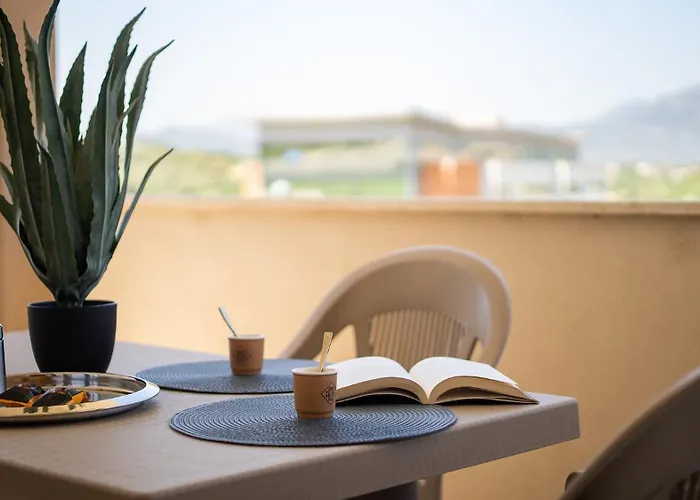 Welcomely - Xenia Boutique House Apartamento *