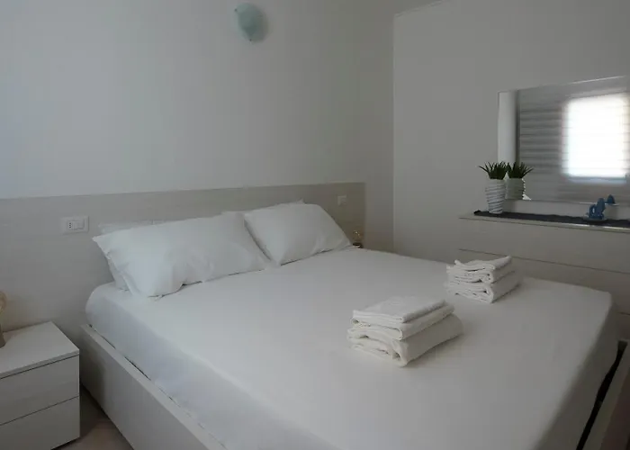 Welcomely - Xenia Boutique House Apartamento